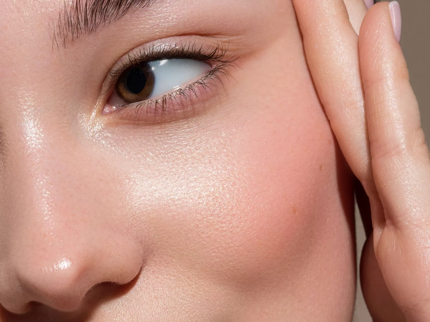 Dolphin_Skin_Makeup
